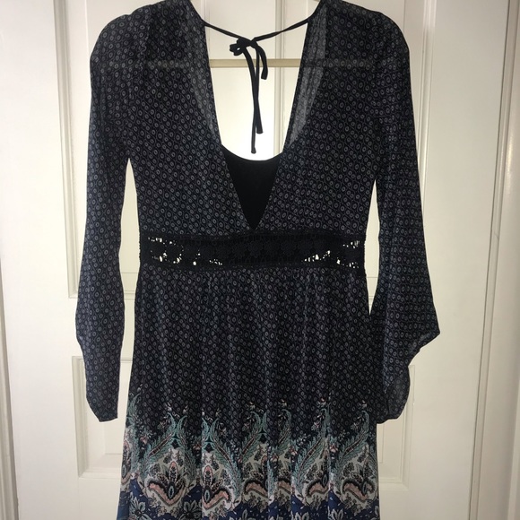 Open Back Hollister Dress - Picture 3 of 3